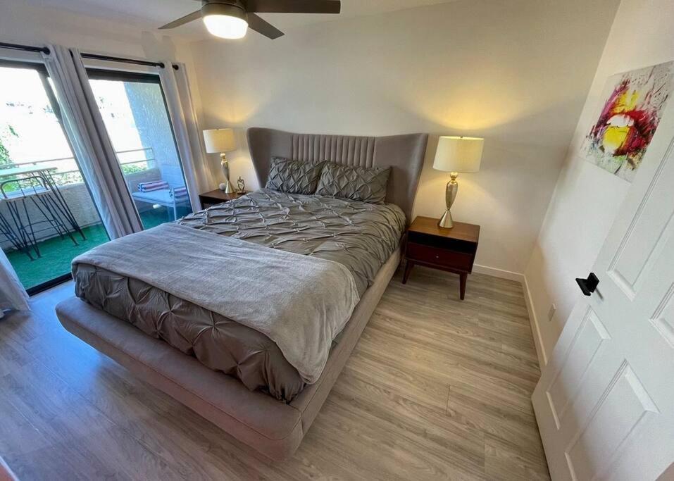 Mcm Condo Downtown Palm Springs Exterior photo